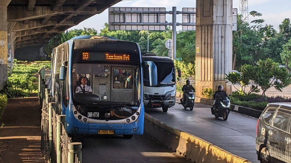 TJ, MRT, dan LRT Cuma Bayar Rp1 di Hari Angkutan Nasional Ini